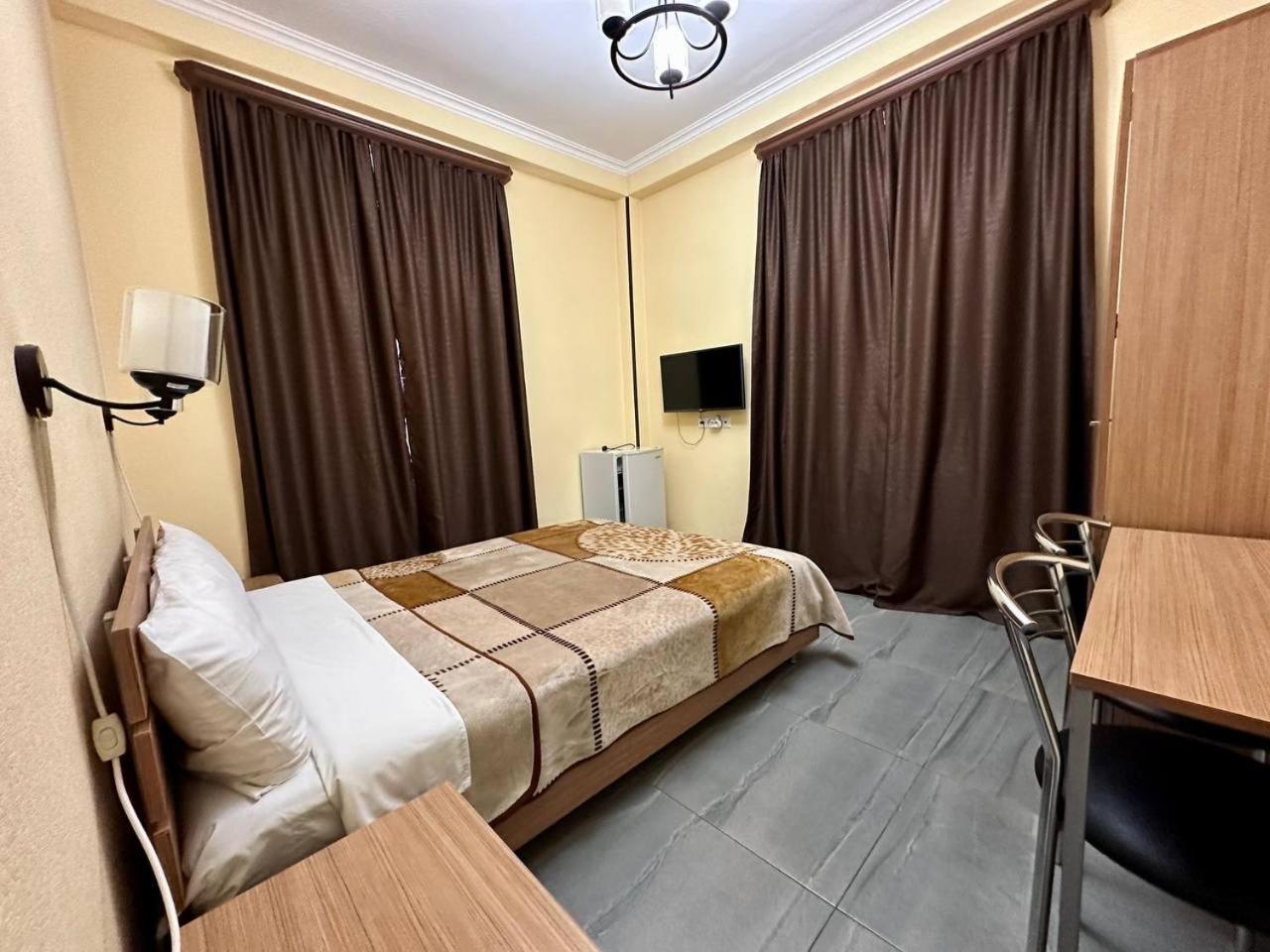 Gs Hotel Tiflis Habitación foto